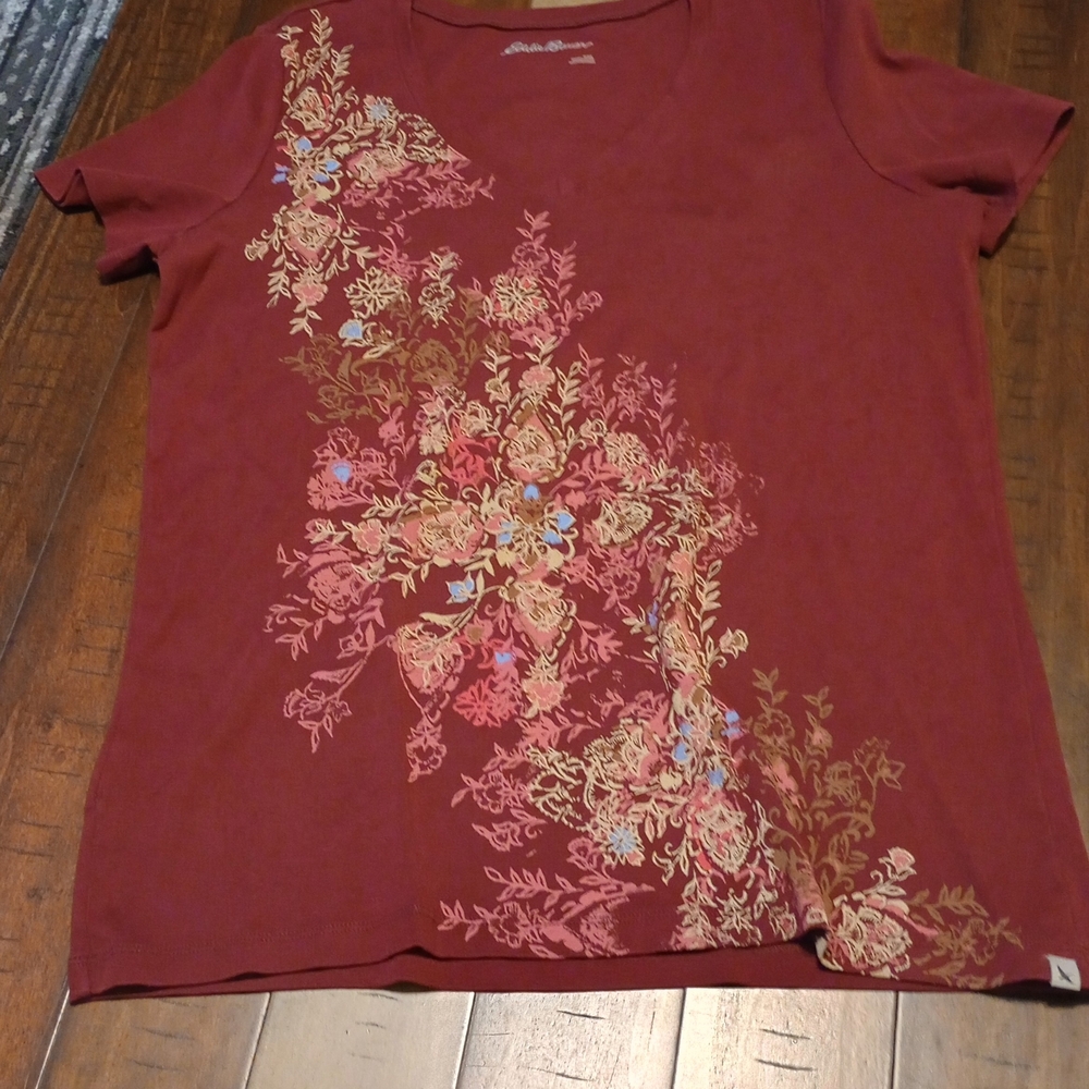 Eddie Bauer Burgundy Short Sleeve Tee with Floral Print * (Bundle 3 For 15)*